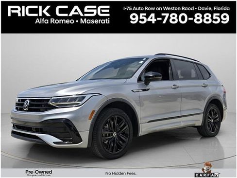 Used 2022 Volkswagen Tiguan SE R-Line FWD image 1