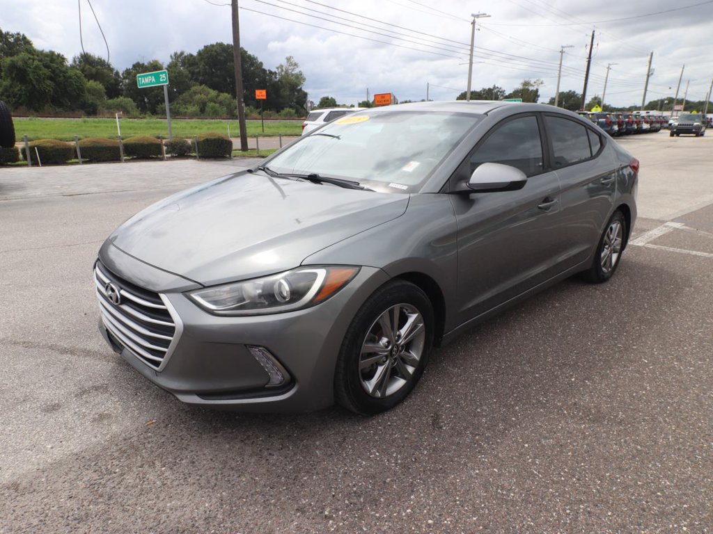 Used 2018 Hyundai Elantra Value Edition FWD image 3