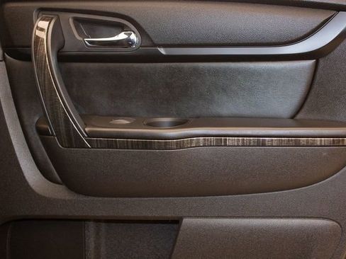 Used 2013 GMC Acadia SLT image 14