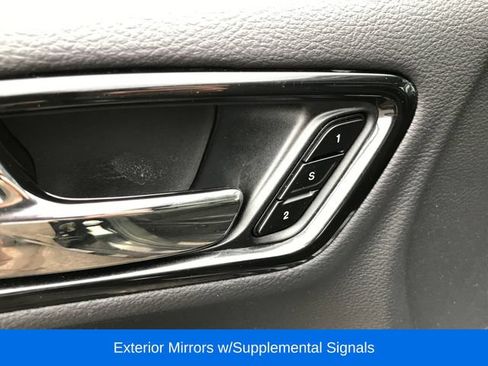 Used 2025 Dodge Durango R/T AWD/4WD image 18