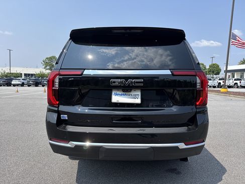 New 2026 GMC Yukon Elevation w/ Elevation Premium Package AWD/4WD image 9