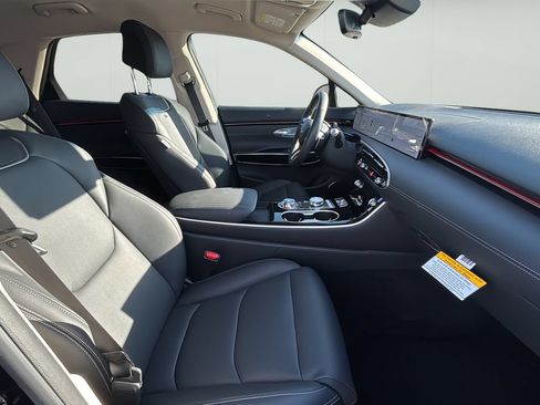 Certified 2026 Genesis GV70 2.5T AWD/4WD image 41