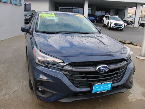 Used 2025 Subaru Legacy Limited image 11