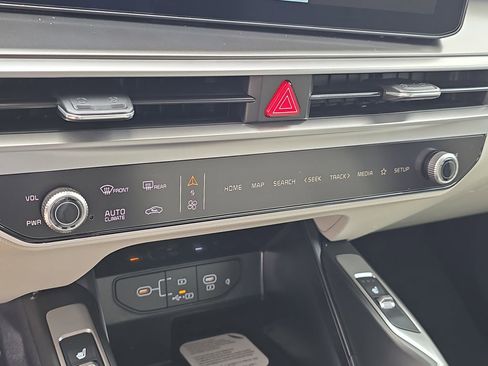 New 2026 Kia Sorento S image 24