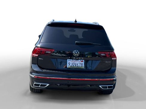 Certified 2024 Volkswagen Tiguan SEL R-Line AWD/4WD image 4