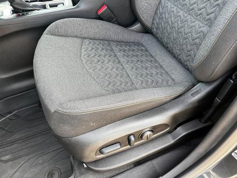 Used 2023 Chevrolet Equinox LT w/ LPO, Floor Liner Package image 16