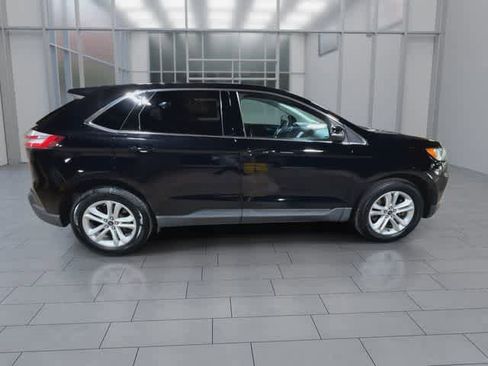 Used 2019 Ford Edge SEL w/ Equipment Group 201A AWD/4WD image 9