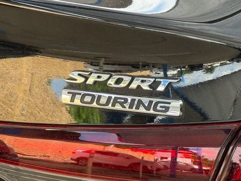 Used 2025 Honda Civic Sport Touring image 8