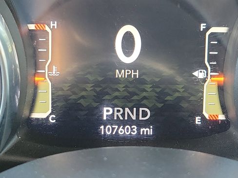 Used 2019 Jeep Wrangler Unlimited Sahara image 21