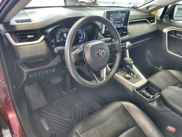 Used 2020 Toyota RAV4 Limited AWD/4WD image 14