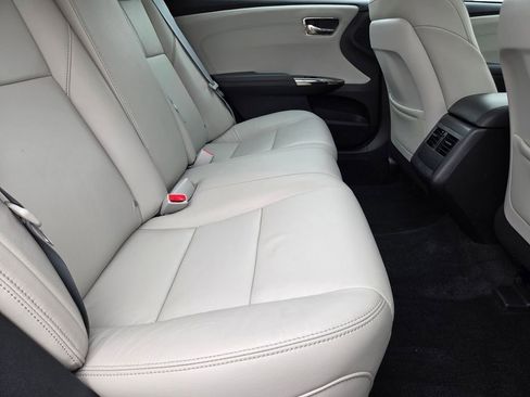 Used 2017 Toyota Avalon XLE Premium w/ Carpet Mat Package FWD image 33