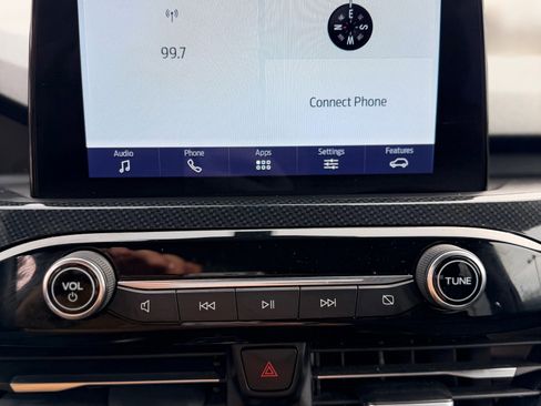 Used 2024 Ford Escape ST-Line image 15