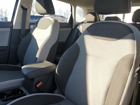 Used 2024 Volkswagen Taos S image 31