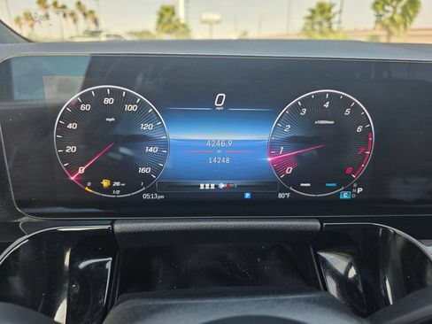 Certified 2025 Mercedes-Benz GLA 250 image 21