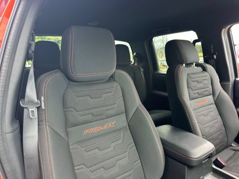 Used 2025 Nissan Frontier PRO-4X w/ Interior Protection Package AWD/4WD image 15