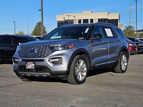 Used 2023 Ford Explorer Platinum w/ Technology Package AWD/4WD image 11