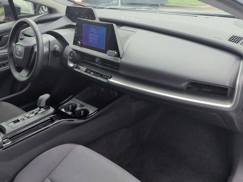 Used 2023 Toyota Prius LE FWD image 17