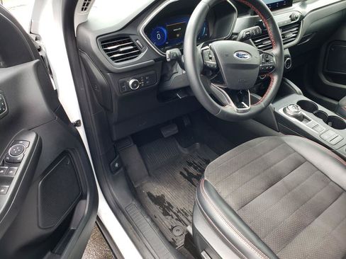 Used 2022 Ford Escape SEL w/ SEL Stealth AWD Package image 10