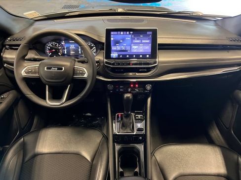 Used 2022 Jeep Compass Latitude AWD/4WD image 18