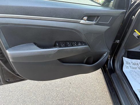 Used 2017 Hyundai Elantra Value Edition image 26