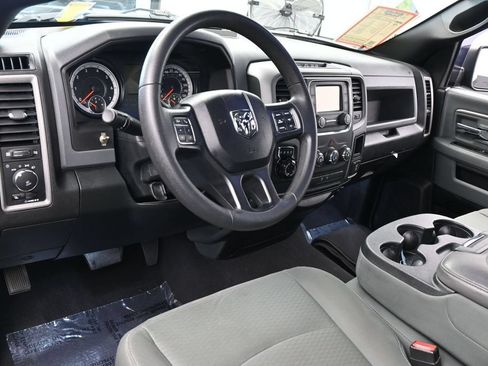 Used 2018 RAM 1500 Express w/ Black Ram 1500 Express Group RWD image 12
