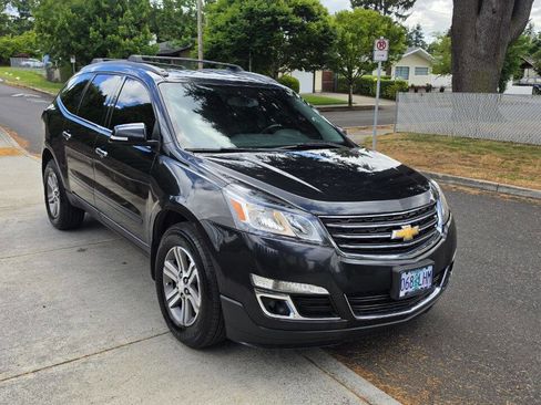 Used 2015 Chevrolet Traverse LT AWD/4WD image 3
