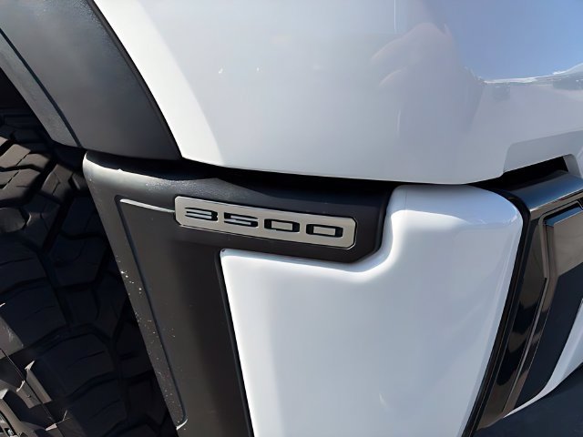 Used 2024 GMC Sierra 3500 AT4 w/ Technology Package AWD/4WD image 12