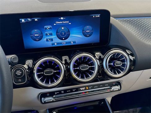 Certified 2025 Mercedes-Benz GLA 250 4MATIC image 12