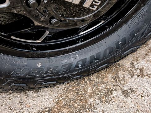 Used 2019 RAM 3500 Limited image 59