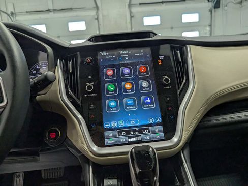 Used 2025 Subaru Outback Limited XT image 31