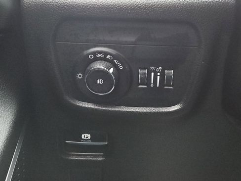 Used 2022 Jeep Grand Cherokee L Limited image 39