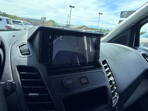 Used 2022 Ford Transit Connect XL FWD image 18