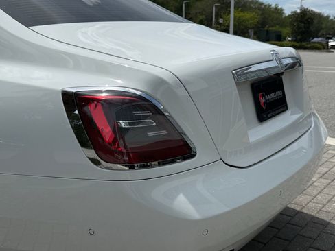 Used 2022 Rolls-Royce Ghost image 14