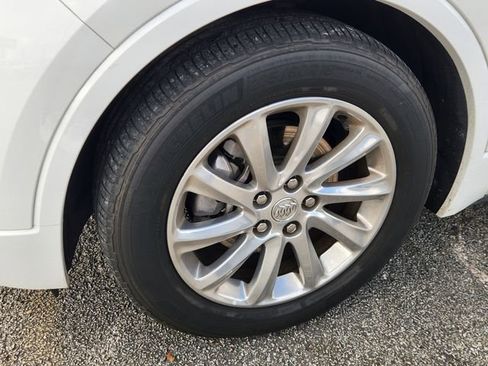 Used 2019 Buick Envision Essence image 8