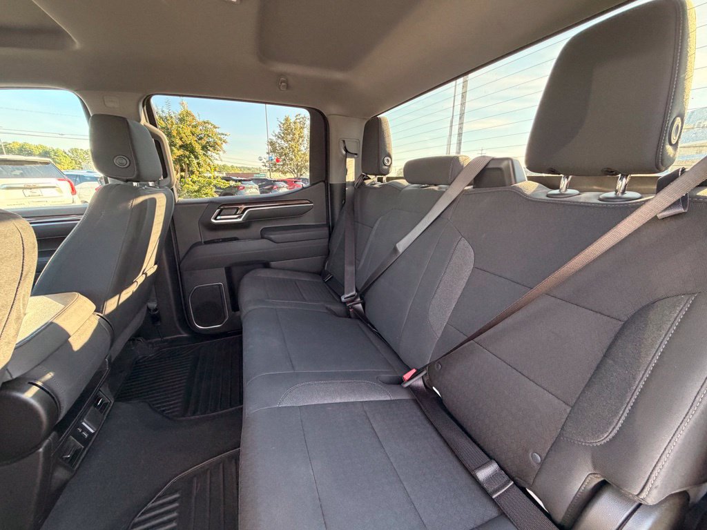 Used 2026 Chevrolet Silverado 1500 LT AWD/4WD image 13