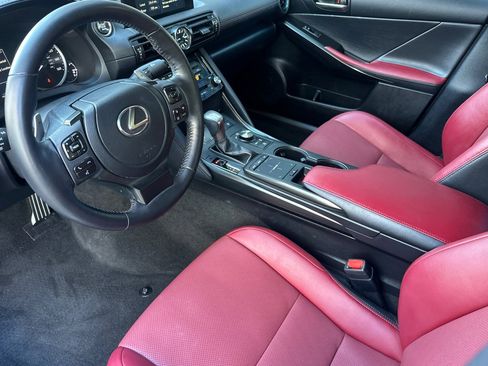 Certified 2023 Lexus IS 300 300 w/ Premium Package image 11