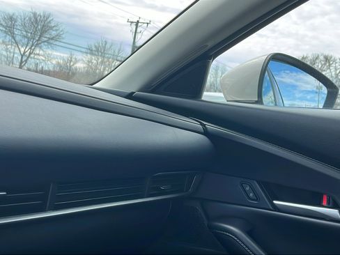 Used 2023 MAZDA CX-30 AWD 2.5 S w/ Select Package image 18