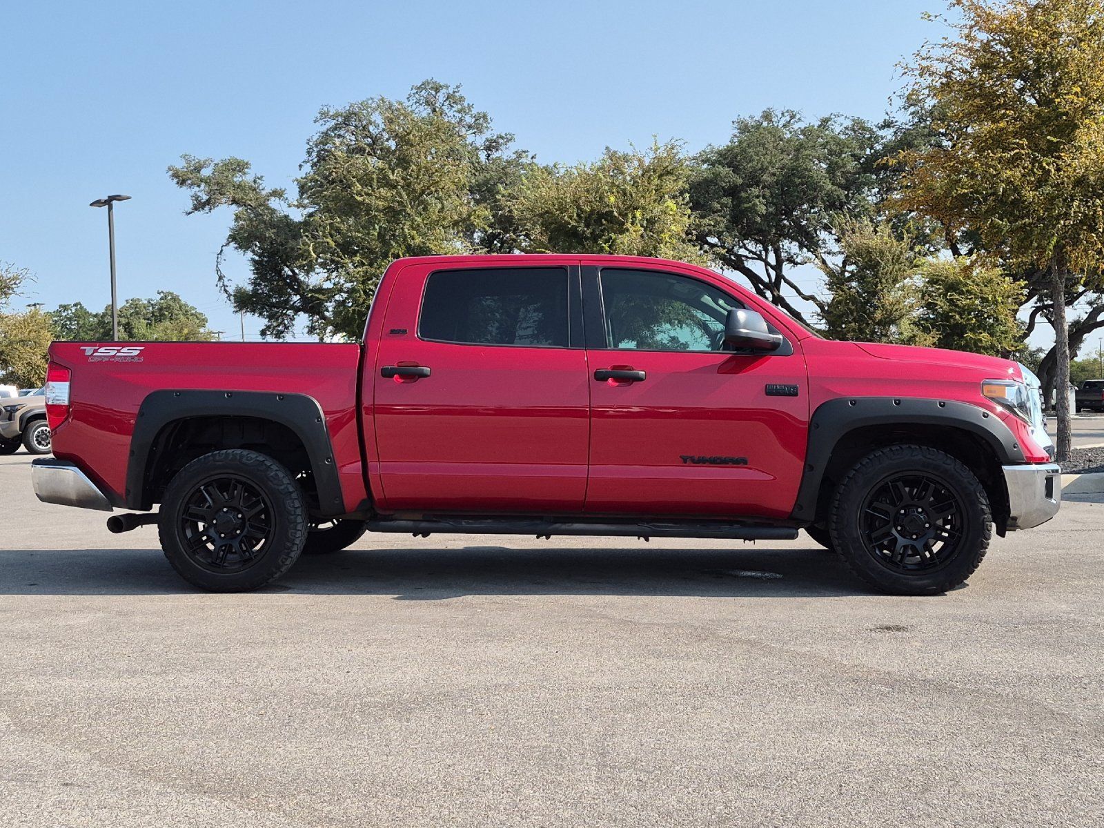 Certified 2021 Toyota Tundra SR5 w/ SR5 Leather Package RWD image 6