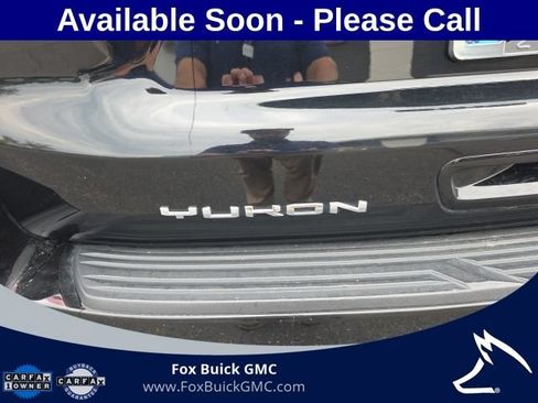 Used 2024 GMC Yukon XL SLT w/ SLT Luxury Package AWD/4WD image 5