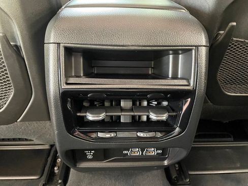 Used 2023 Jeep Grand Cherokee Altitude AWD/4WD image 23