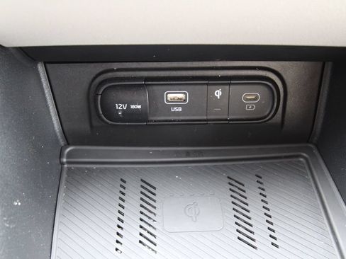 Used 2024 Kia Sportage EX FWD image 28