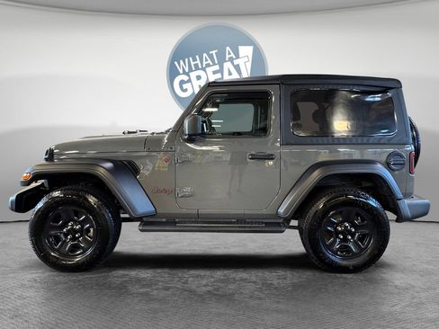 Used 2021 Jeep Wrangler Sport AWD/4WD image 7