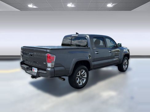 Used 2019 Toyota Tacoma Limited RWD image 9