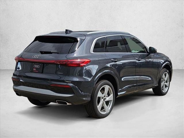 Certified 2025 Audi Q5 Premium Plus w/ Premium Plus AWD/4WD image 2