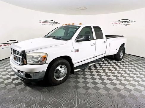 Used 2009 Dodge Ram 3500 Truck SLT w/ Popular Equipment Group RWD image 4