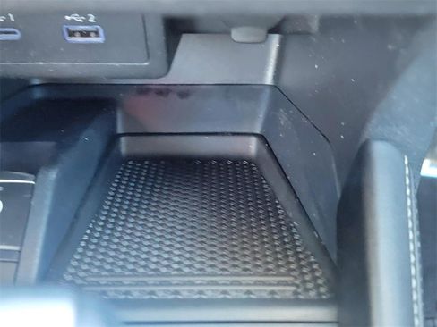 Certified 2024 Nissan Kicks SV image 24