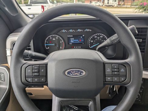 New 2025 Ford F250 XLT w/ 360-Degree Camera Package image 16