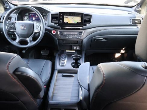 Used 2023 Honda Passport TrailSport image 13