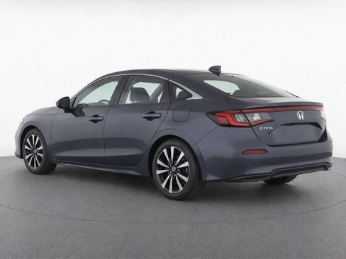 Used 2024 Honda Civic EX-L image 4