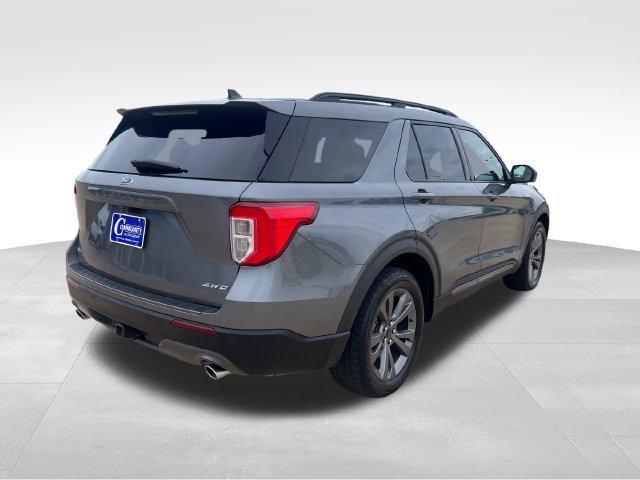 Used 2021 Ford Explorer XLT w/ Equipment Group 202A AWD/4WD image 7
